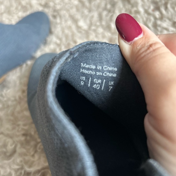 Blue booties - Picture 3 of 3